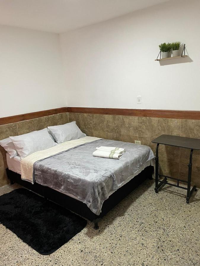 Casa Al Frente Del Pueblito Paisa Apartment เมเดยิน ภายนอก รูปภาพ